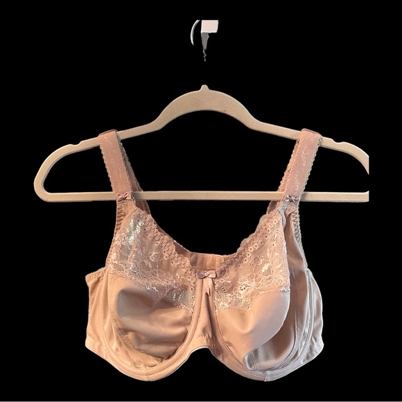 Gently Worn Morgan Elomi bra. Size 44 DDD (44 E) Color is tan called Sahara. - Picture 2 of 10